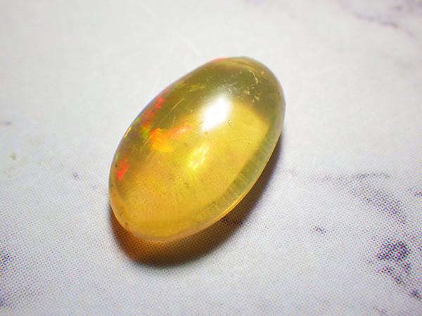 ファイアオパール（12×7mm)